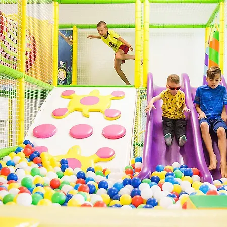 & Aldeamento Turístico Rowy (Pomerania)