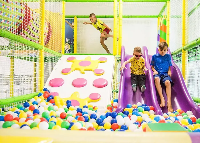 & Ferienpark Rowy (Pomerania)